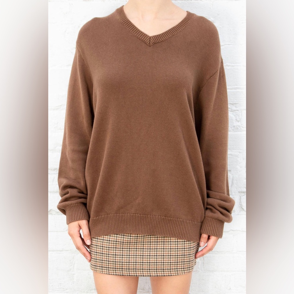 John Galt / Brandy Melville Nikki V-Neck Sweater Brown One Size